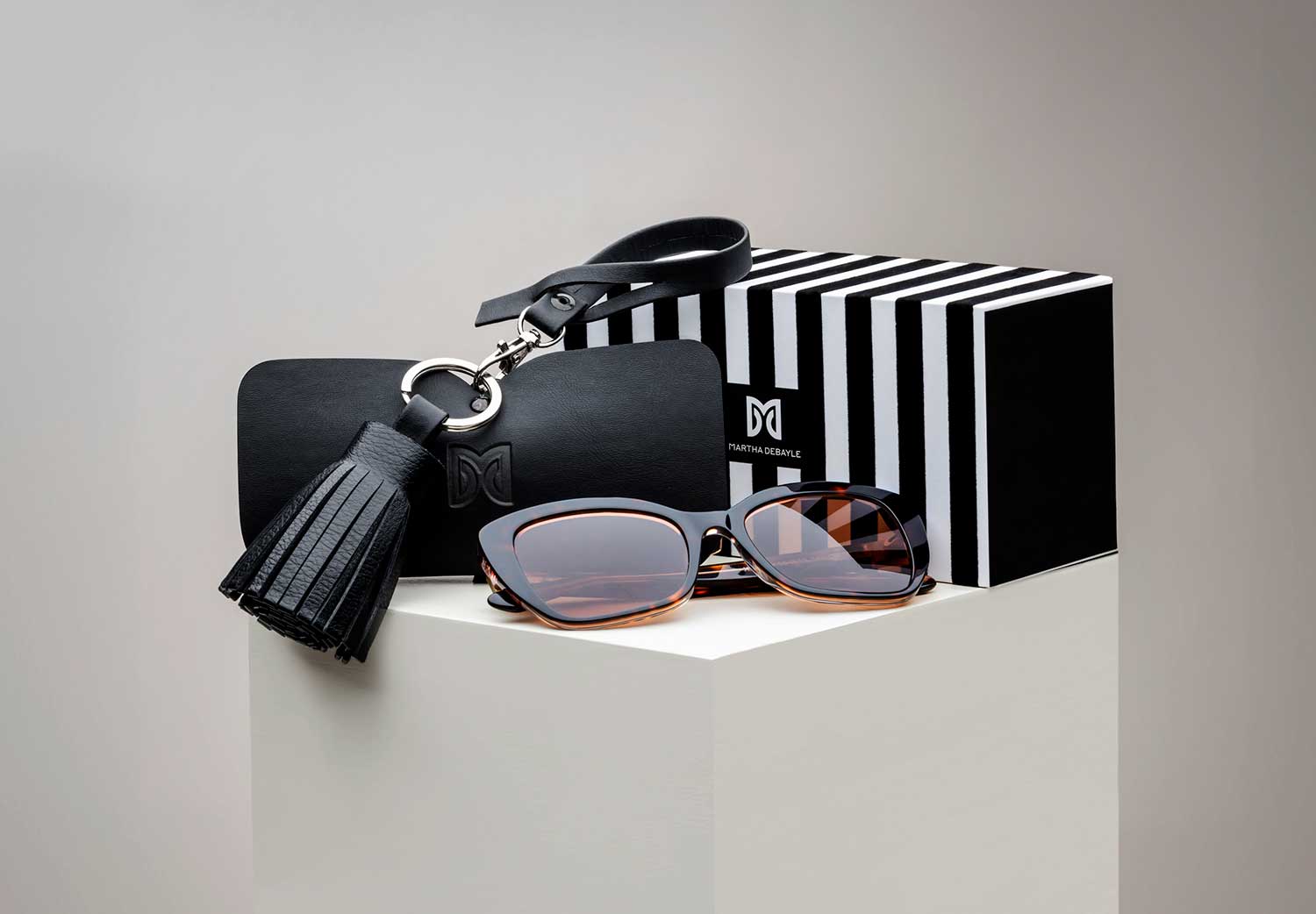 martha-debayle-eyewear-estuche